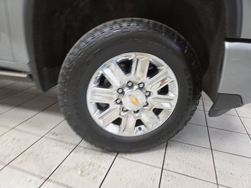 Certified 2024 Chevrolet Silverado 2500 High Country w/ Technology Package AWD/4WD image 8