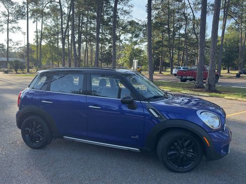 Used 2015 MINI Cooper Countryman S image 2
