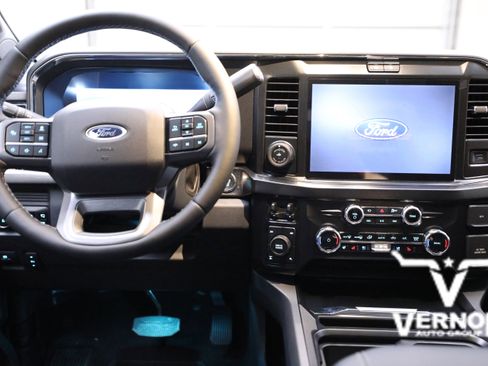 New 2026 Ford F250 Lariat w/ Lariat Premium Package image 21