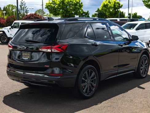 Used 2023 Chevrolet Equinox RS w/ RS Leather Package AWD/4WD image 9