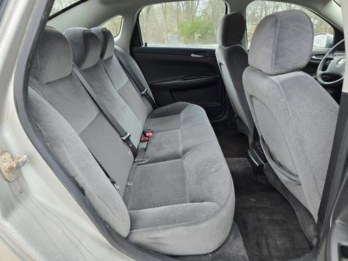 Used 2008 Chevrolet Impala LT FWD image 9