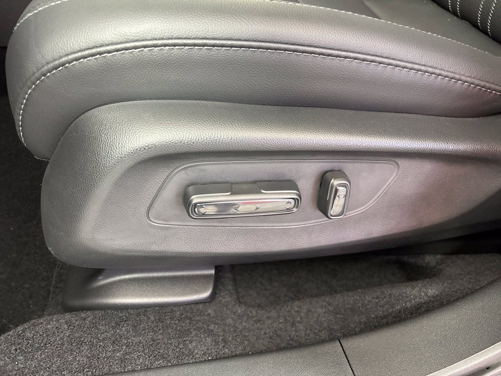 Used 2027 Honda HR-V EX-L image 28
