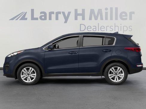Used 2018 Kia Sportage LX image 4