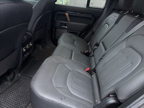 Used 2023 Land Rover Defender 110 X image 18