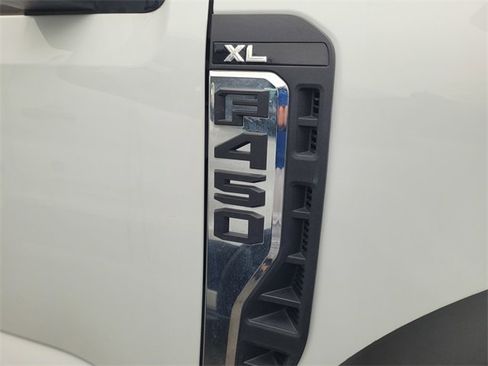 New 2024 Ford F450 XL w/ XL Chrome Package image 5