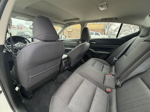 Used 2020 Nissan Altima 2.5 SV image 15