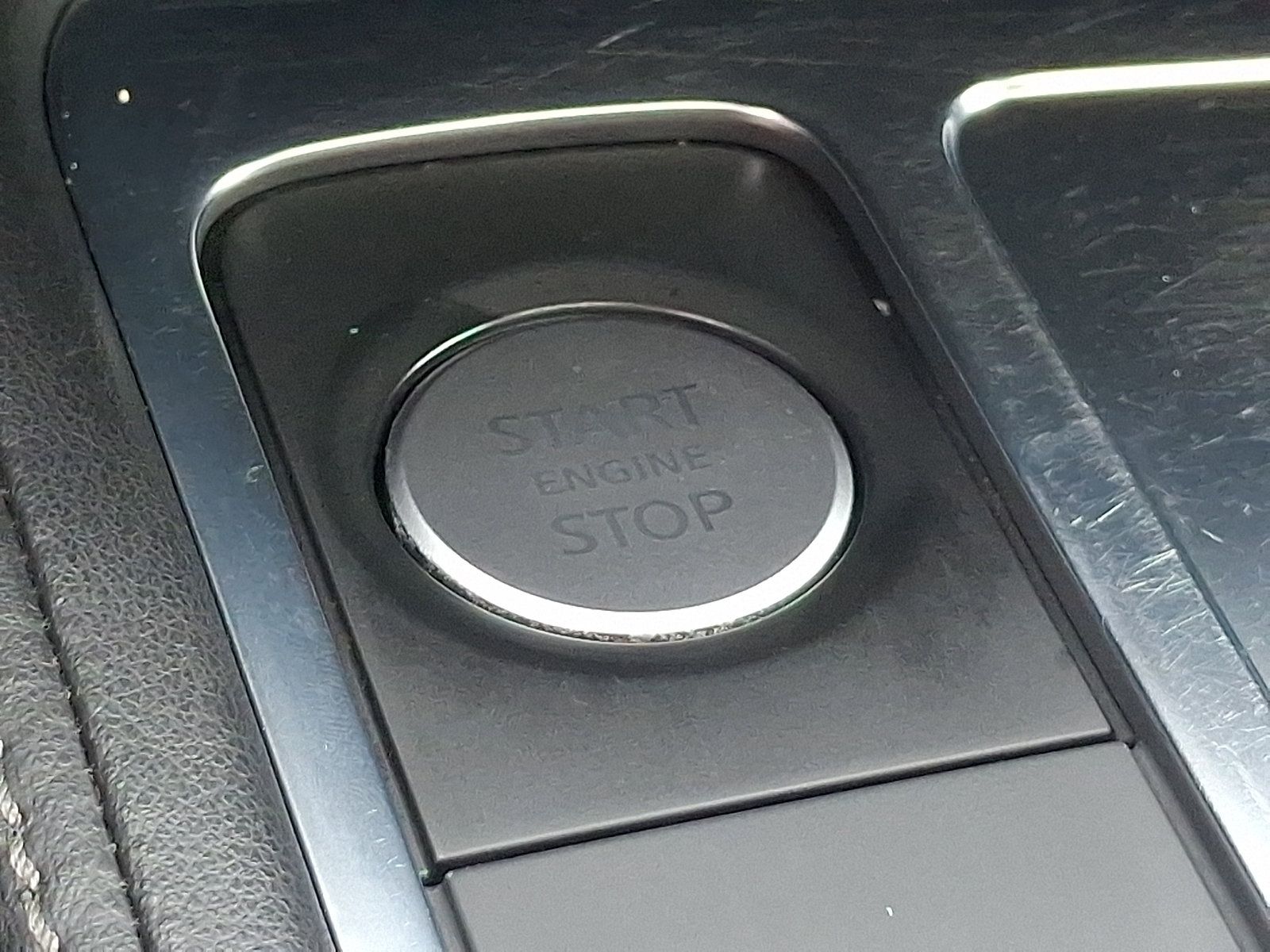 Certified 2023 INFINITI QX60 Luxe w/ Vision Package AWD/4WD image 27
