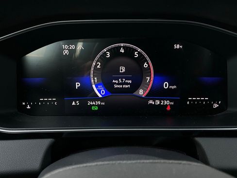 Used 2025 Volkswagen Jetta Sport image 36