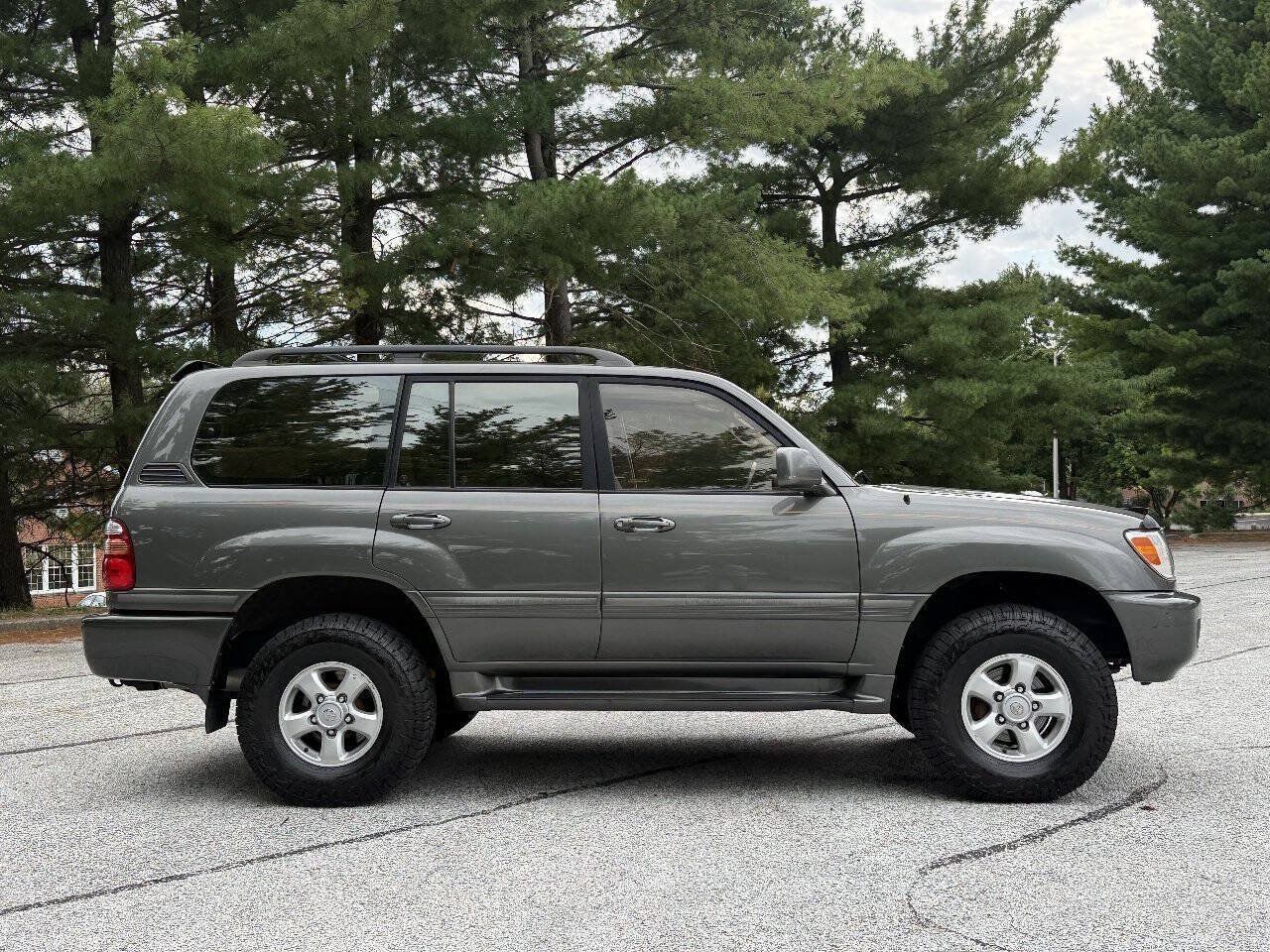 Used 2000 Toyota Land Cruiser AWD/4WD image 9