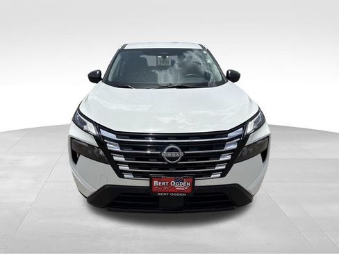 Certified 2024 Nissan Rogue S FWD image 2