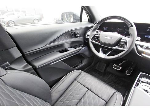 New 2026 Cadillac Lyriq V image 8