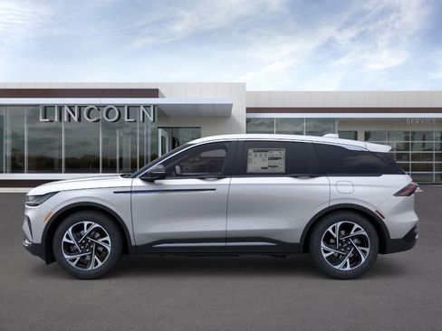 New 2026 Lincoln Nautilus Premier w/ Equipment Group 102A AWD/4WD image 3