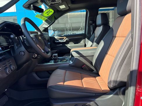 Used 2024 Chevrolet Silverado 1500 High Country w/ High Country Premium Package image 11