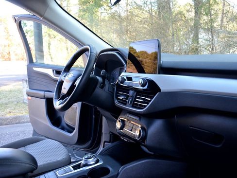 Used 2022 Ford Escape SE w/ Convenience Package AWD/4WD image 12