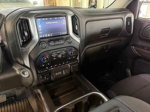 Used 2019 Chevrolet Silverado 1500 RST w/ True North Edition AWD/4WD image 15