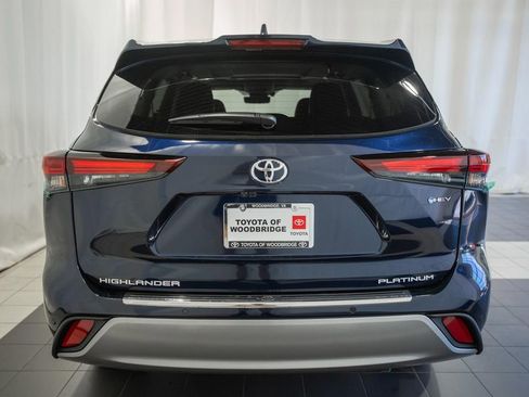 New 2026 Toyota Highlander Platinum AWD/4WD image 5