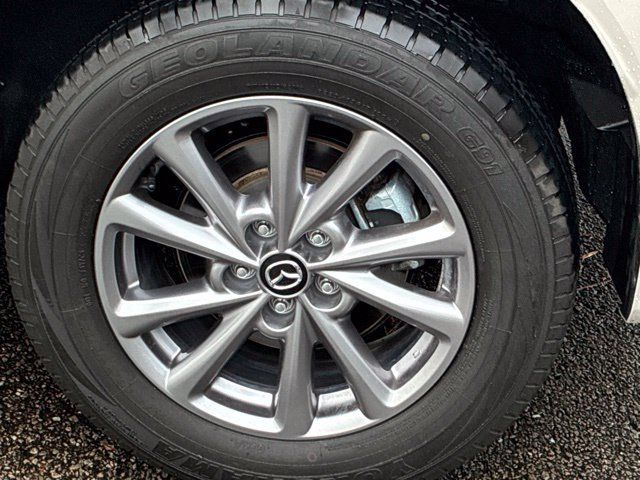 Used 2025 MAZDA CX-5 AWD 2.5 S w/ Preferred Package image 12