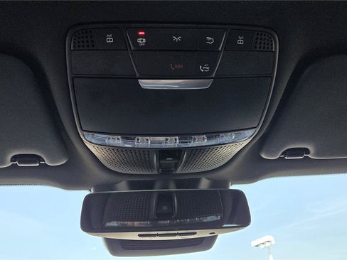 Used 2022 Mercedes-Benz GLC 300 4MATIC image 25