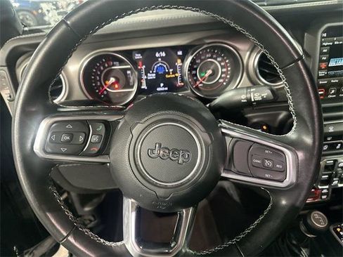 Used 2022 Jeep Gladiator Rubicon image 22