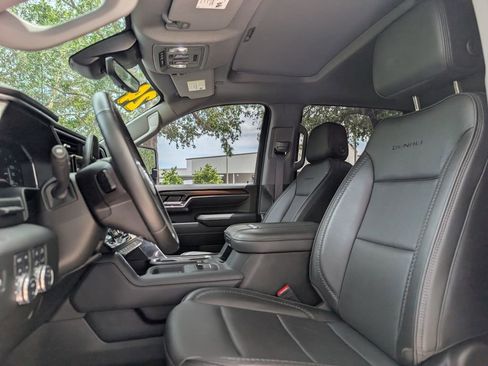 Used 2024 GMC Sierra 2500 Denali w/ Denali Reserve Package image 22