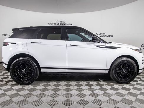 Used 2025 Land Rover Range Rover Evoque Dynamic SE AWD/4WD image 17