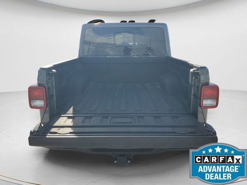 Used 2022 Jeep Gladiator Mojave image 13