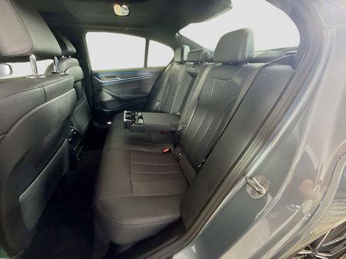 Used 2023 BMW 530e w/ M Sport Package RWD image 25