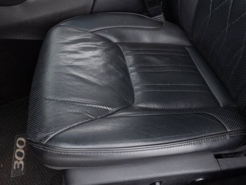 Used 2017 Chrysler 300 C Platinum w/ Safetytec Plus Group RWD image 21