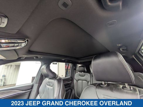 Used 2023 Jeep Grand Cherokee Overland w/ Luxury Tech Group IV AWD/4WD image 29