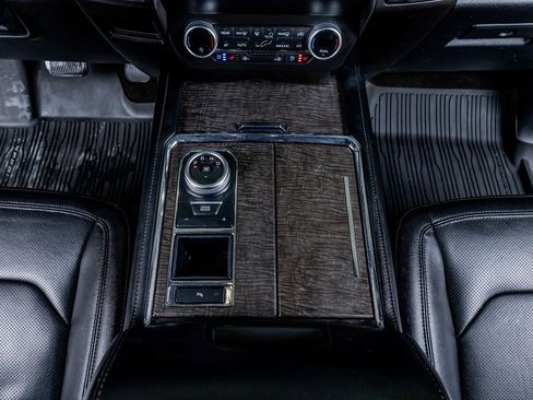 Used 2021 Ford Expedition Max Limited image 24