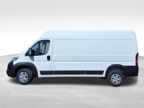 New 2024 RAM ProMaster 2500 w/ Quick Order Package 22G SLT FWD image 2