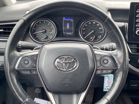 Used 2023 Toyota Camry SE FWD image 8