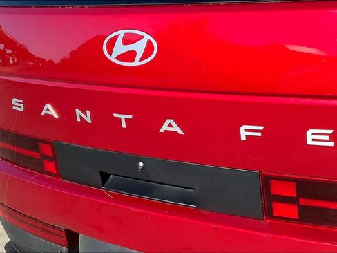 Used 2025 Hyundai Santa Fe SEL image 9