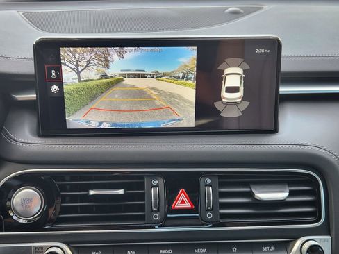 Used 2022 Genesis G70 2.0T w/ Prestige Package image 17