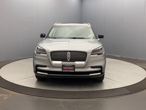 Used 2022 Lincoln Aviator AWD w/ Premium Package image 8