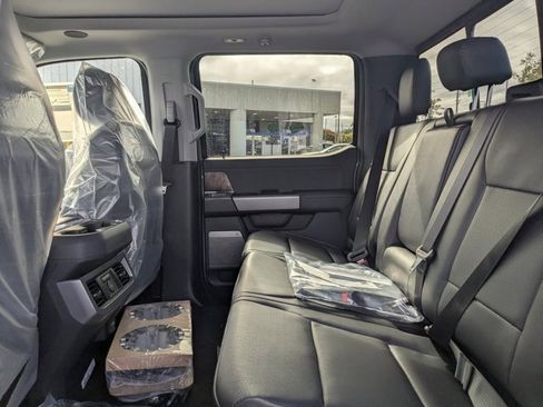 New 2026 Ford F350 Lariat w/ Black Appearance Package image 15