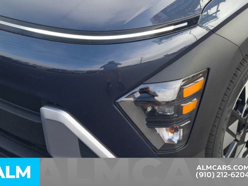 Used 2025 Hyundai Kona SEL image 12