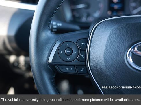 Used 2025 Toyota Corolla SE image 21