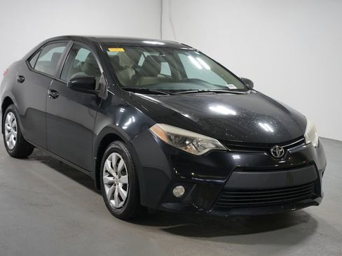 Used 2014 Toyota Corolla LE image 3