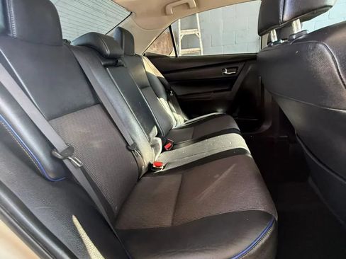 Used 2018 Toyota Corolla SE FWD image 16