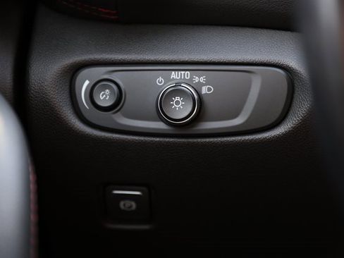 Used 2021 Chevrolet Blazer RS image 12