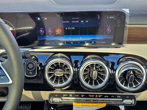 New 2026 Mercedes-Benz CLA 250 4MATIC image 33