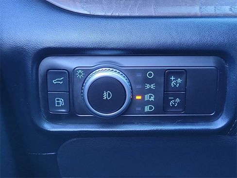 Certified 2023 Ford Explorer Platinum w/ Class IV Trailer Tow Package image 20