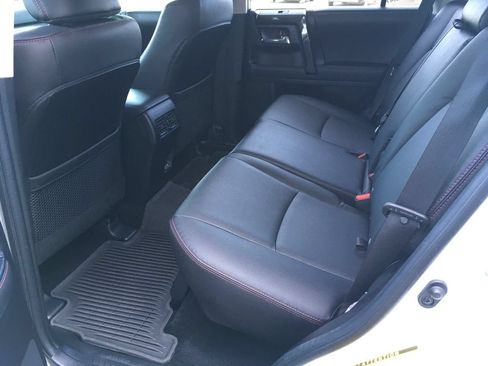 Used 2023 Toyota 4Runner TRD Off-Road Premium w/ Moonroof Package AWD/4WD image 28