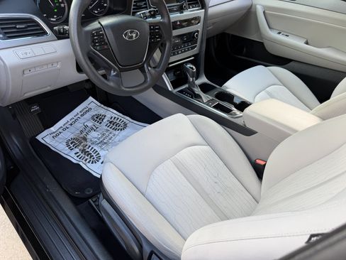 Used 2016 Hyundai Sonata SE FWD image 21