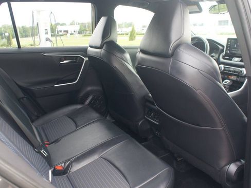 Used 2020 Toyota RAV4 XSE w/ XSE Grade Weather Package AWD/4WD image 23