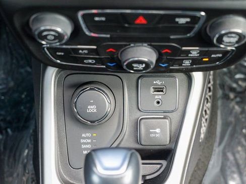 Used 2021 Jeep Compass Latitude image 43