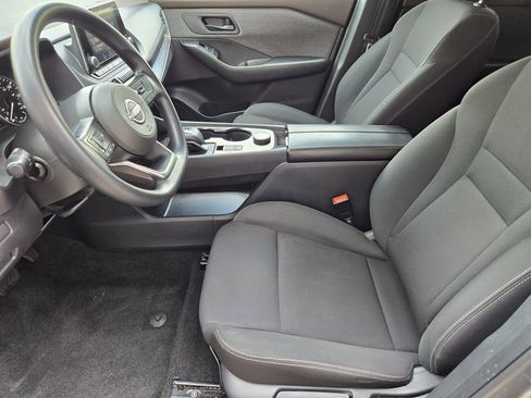 Used 2023 Nissan Rogue S AWD/4WD image 8