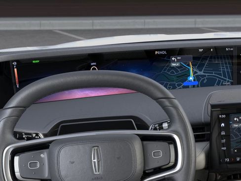 New 2026 Lincoln Nautilus Premier image 13