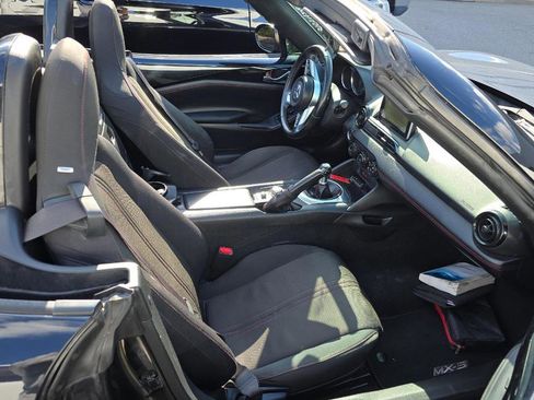 Used 2016 MAZDA MX-5 Miata Club RWD image 26